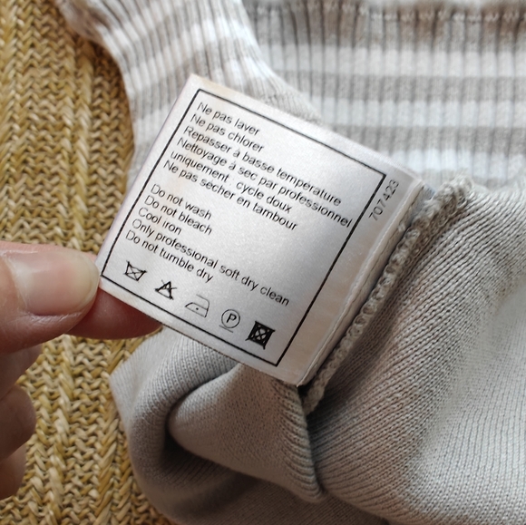 CHANEL SPORT GRAY TOP - Picture 7 of 8